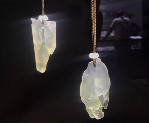 小精品翡翠原石 雕刻师手中的无限价值